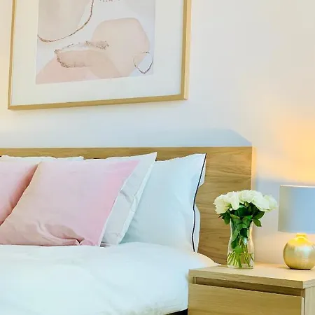 Apartament 75M Dwupoziomowy Z Darmowym Parkingiem W Centrum Klodzka