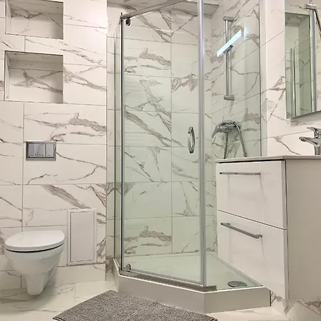 Lejlighed Apartament 75M Dwupoziomowy Z Darmowym Parkingiem W Centrum Klodzka *