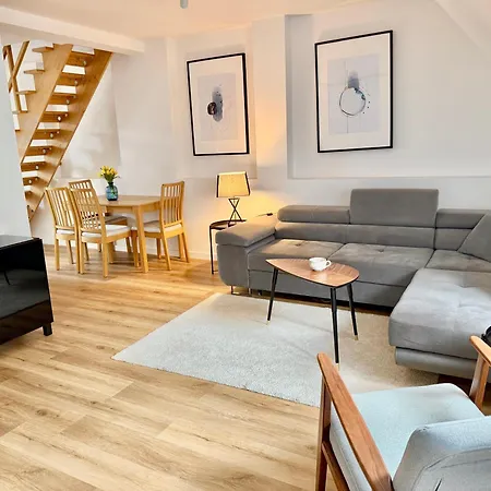 Apartament 75M Dwupoziomowy Z Darmowym Parkingiem W Centrum Klodzka