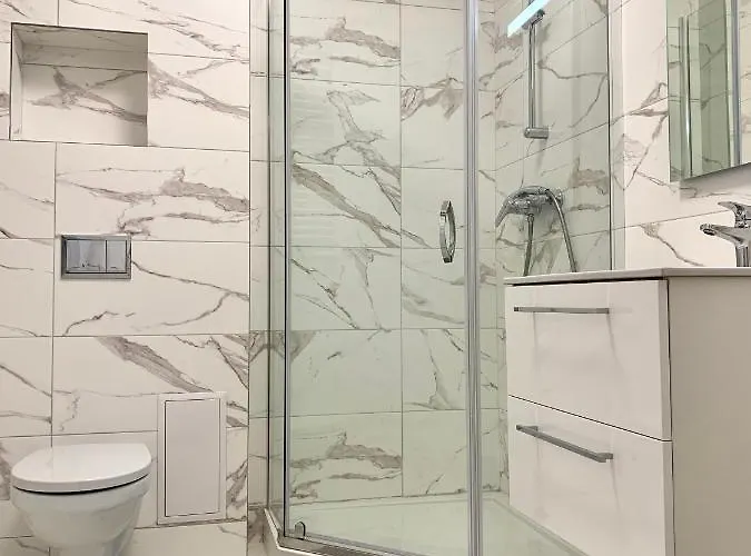 Apartmán 75m Dwupoziomowy Z Darmowym Parkingiem W Centrum Klodzka *