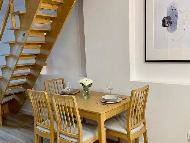 75m Dwupoziomowy Z Darmowym Parkingiem W Centrum Klodzka