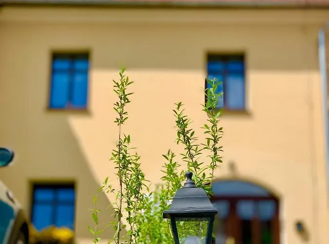 75m Dwupoziomowy Z Darmowym Parkingiem W Centrum Klodzka * Клодзко