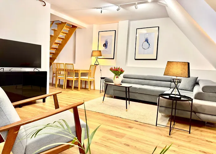 75m Dwupoziomowy Z Darmowym Parkingiem W Centrum Klodzka Apartmán